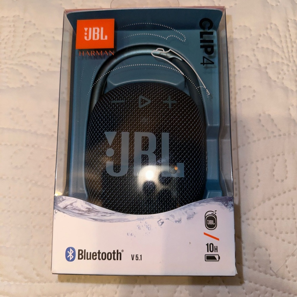 JBL Clip 4 Bluetooth Speaker (Blue)